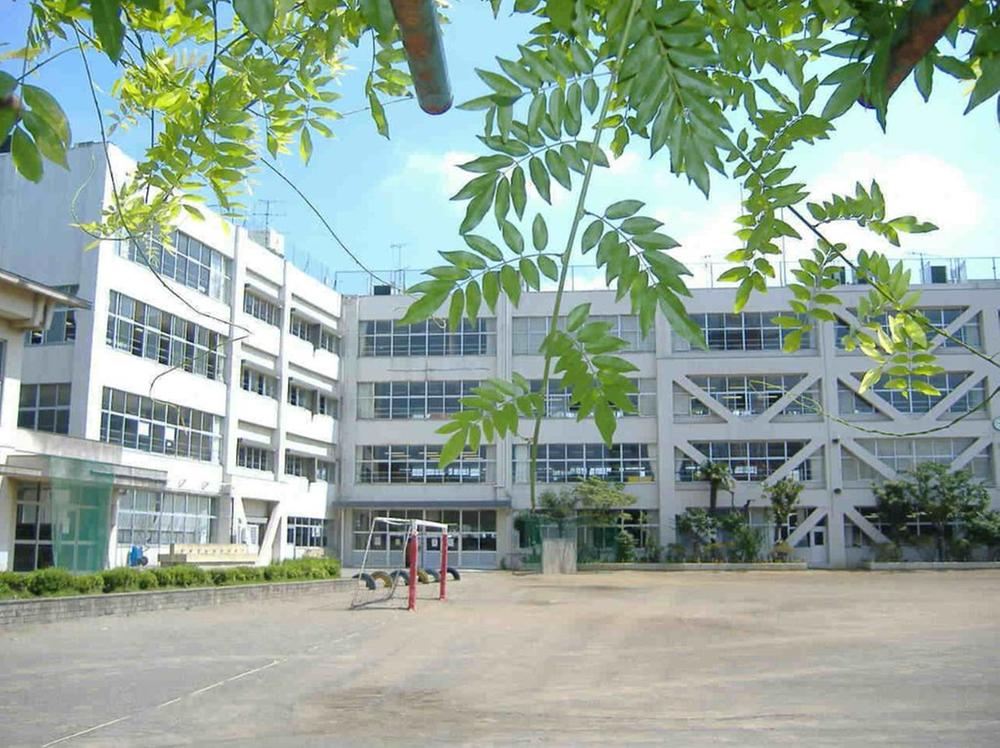 Primary school. 444m to Tachikawa Municipal second elementary school
