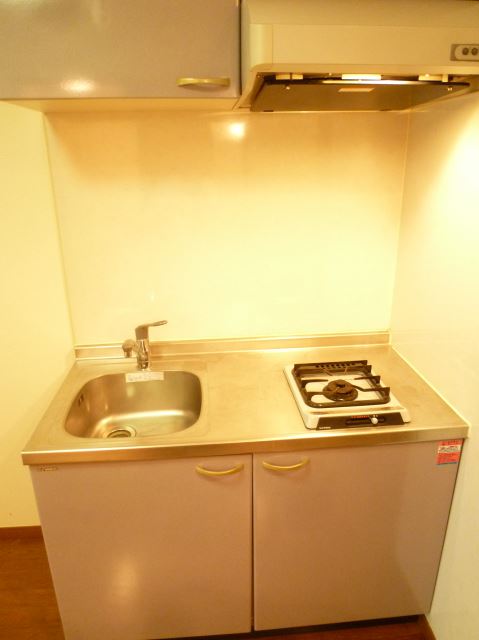 Kitchen.  ☆ You can cooking fun with gas stove kitchen ☆