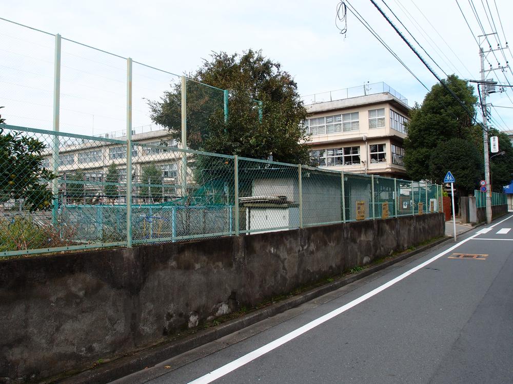 Primary school. 393m to Tachikawa Municipal fourth elementary school