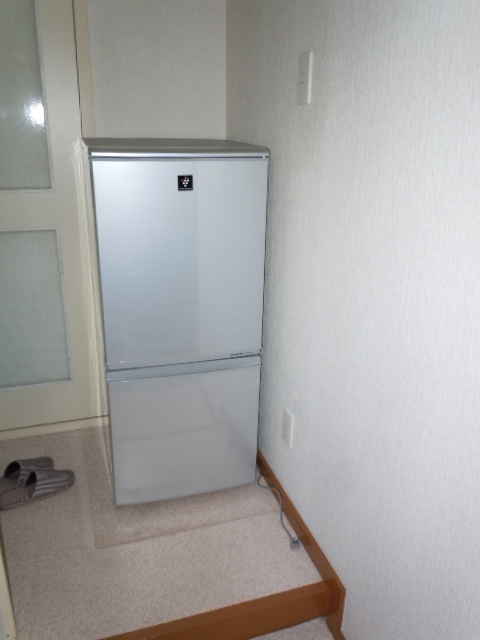 Other Equipment. Fridge