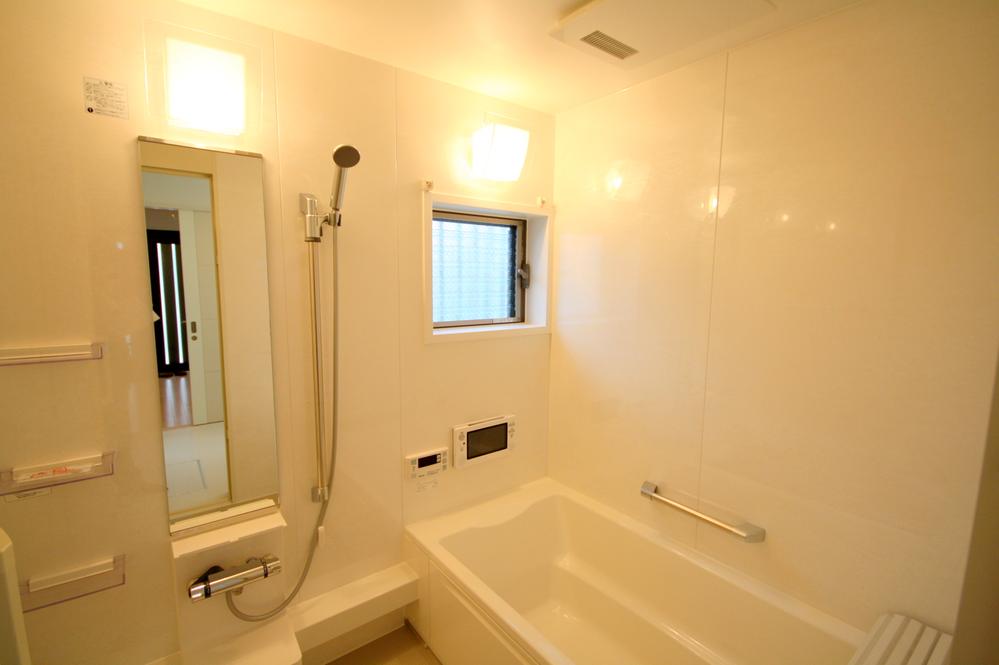 Same specifications photo (bathroom). Example of construction