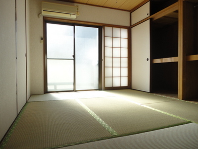 Living and room. Japanese-style room 6 quires