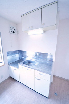 Kitchen.  ☆ Gas stove is installed type of kitchen ☆ 