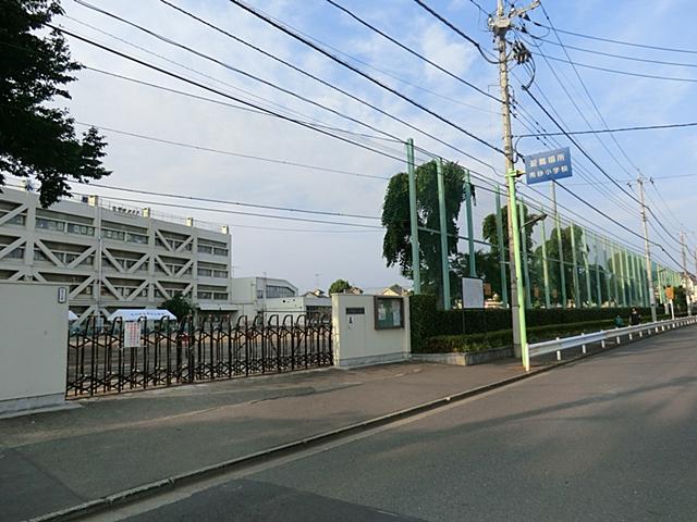 Primary school. 584m to Tachikawa Municipal Minamisuna Elementary School