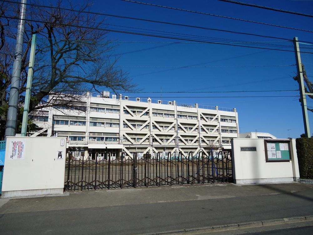 Primary school. Tachikawa Municipal Minamisuna 700m up to elementary school