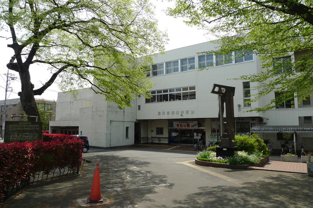 library. 384m to Tachikawa Shibasaki library