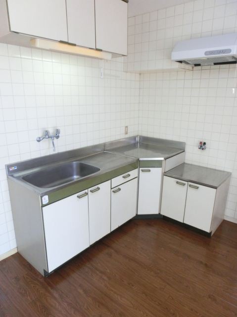 Kitchen.  ☆ Gas stove is can be installed kitchen ☆ 