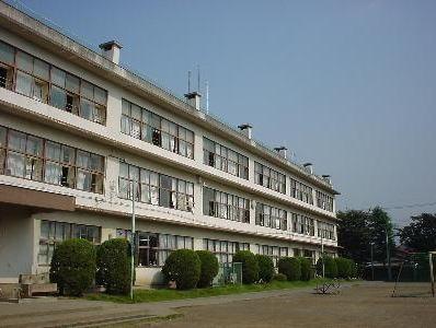 Junior high school. 1097m to Tachikawa Municipal Tachikawa fifth junior high school