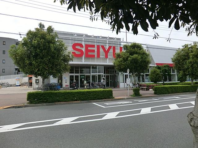 Supermarket. 500m to Seiyu Aoyagi shop