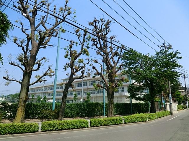 Junior high school. 453m to Tachikawa Municipal Tachikawa first junior high school