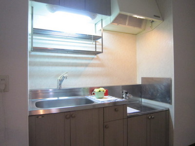 Kitchen.  ☆ Two-burner gas stove installation Allowed ☆