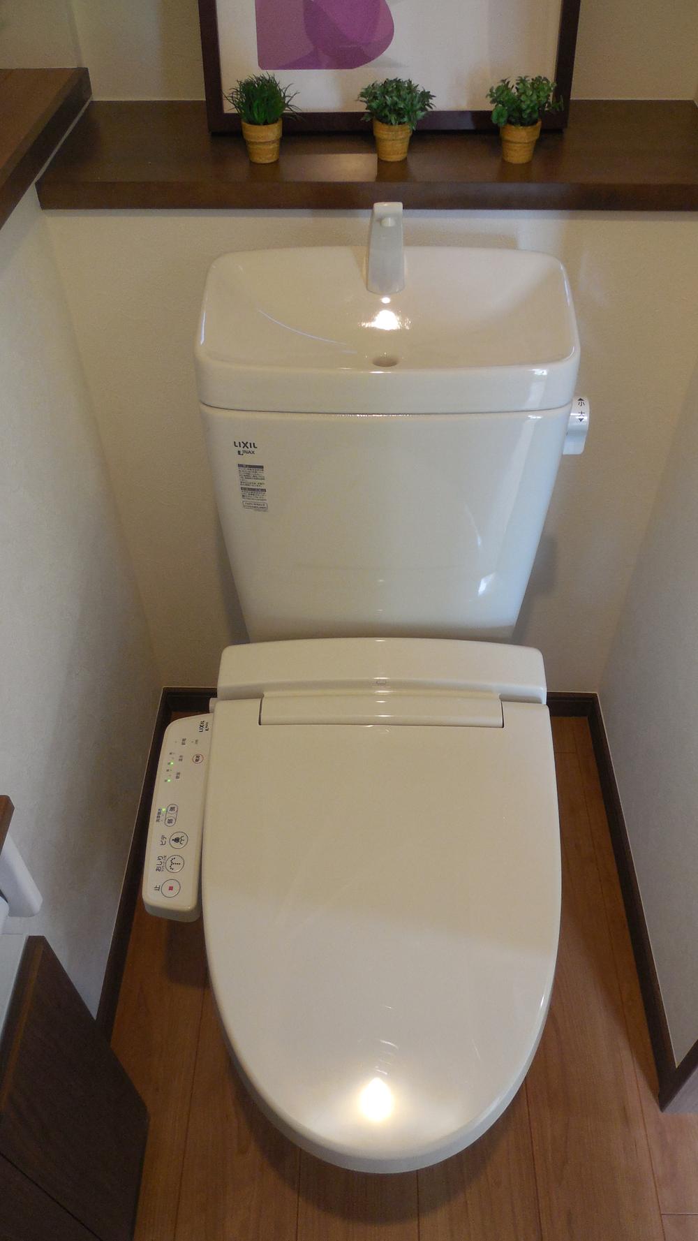 Toilet. Indoor (10 May 2013) Shooting ※ It will be the example of construction.
