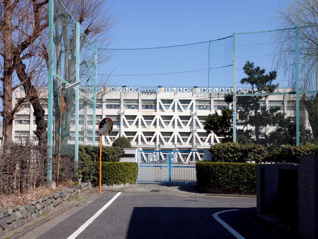 Primary school. 371m to Tachikawa Municipal sixth elementary school