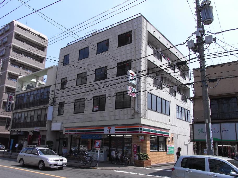 Convenience store. Seven-Eleven Tachikawa Takamatsu-cho store (convenience store) to 256m