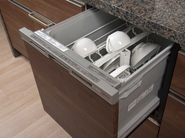 Kitchen.  [Dishwasher] You can save water compared to hand washing, Oil dirt clean, high-temperature cleaning. Type classification of the previous set in the smart car can also be comfortably.