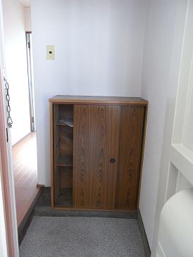 Entrance. Cupboard