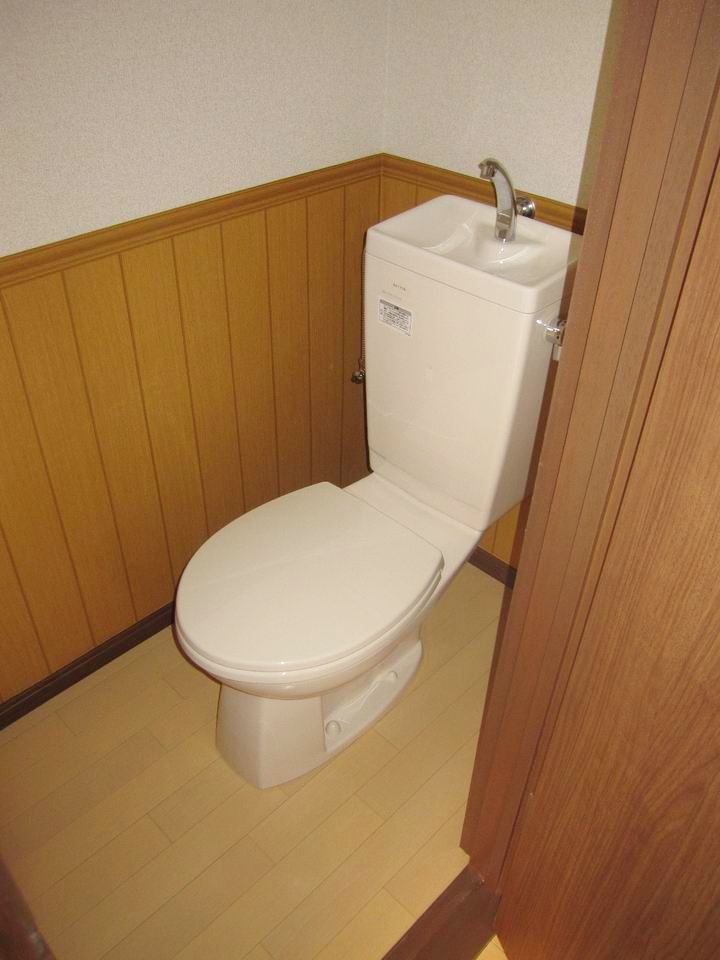 Toilet