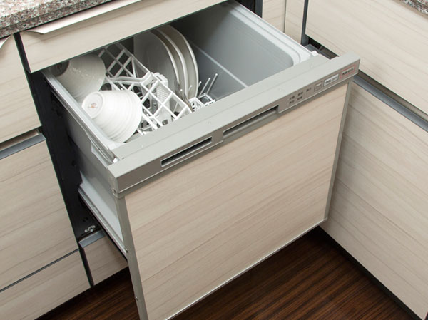 Kitchen.  [Dish washing and drying machine] Also be improved housework efficiency there is a water-saving effect.