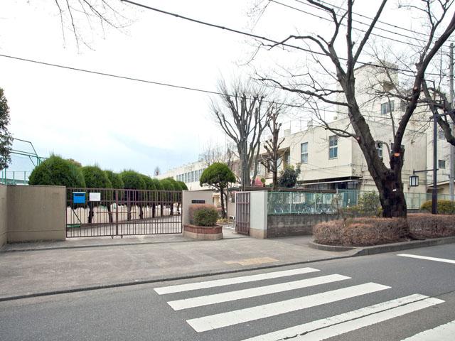 Junior high school. 482m to Tachikawa Municipal Tachikawa sixth junior high school