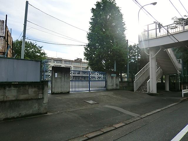 Primary school. 274m to Tachikawa Municipal Matsunaka Elementary School