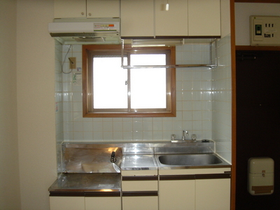 Kitchen. Wealth is housed with a hanging cupboard