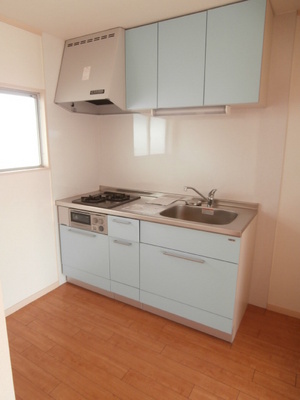 Kitchen. Now new! Two-burner stove ・ System kitchen with a grill