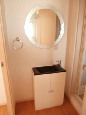 Washroom.  ☆ Wash basin, It was replaced with a new one ☆