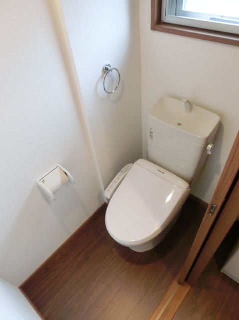 Toilet.  ☆ Bright toilet with a window ☆