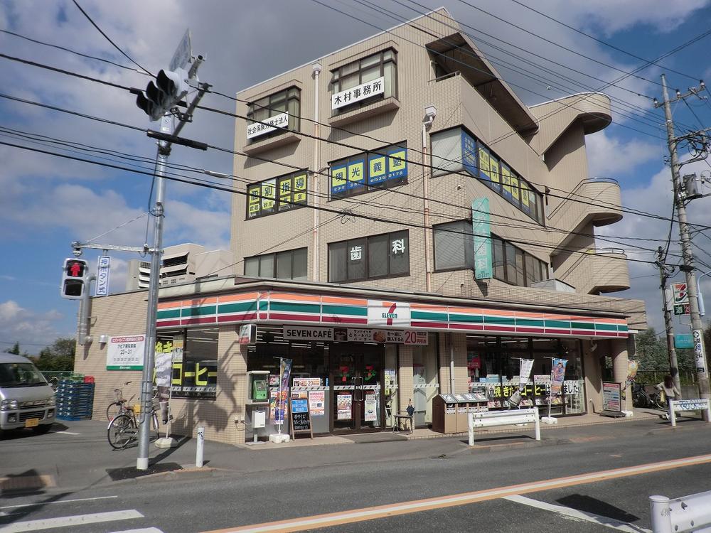 Convenience store. There is a convenience store in Musashi Sunagawa Station. It is very convenient for a 5-minute walk (about 370m) from the Property.