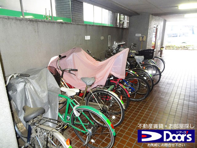 Other common areas. There bicycle parking space