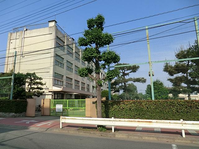 Primary school. 271m to Tachikawa Municipal sixth elementary school
