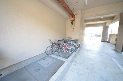 Other common areas.  ☆ On-site bicycle parking lot ☆ 