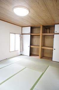 Living and room. Second floor Japanese-style 10 tatami mats