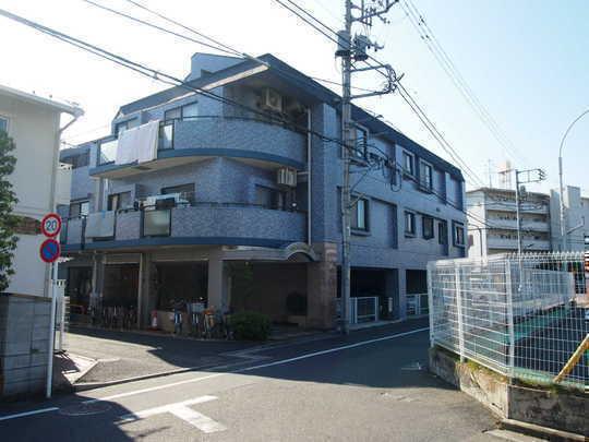 Local appearance photo. Cesar second Western National appearance