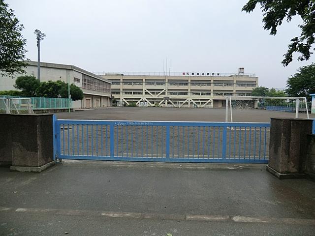 Primary school. 1437m to Tachikawa Municipal ninth elementary school