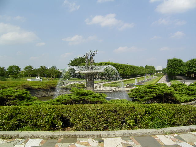 park. 1100m until the Showa Memorial Park (Park)