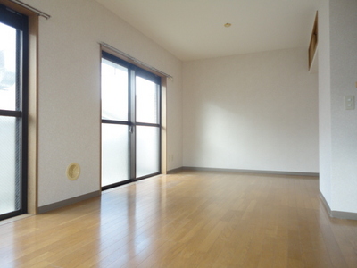 Living and room. Spacious of LDK! !