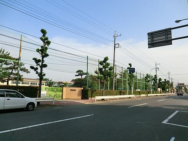 Primary school. 472m to Tachikawa Municipal sixth elementary school