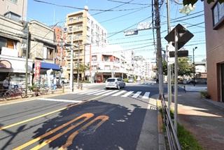 Other. Iriya-chome intersection (about 20m from local)