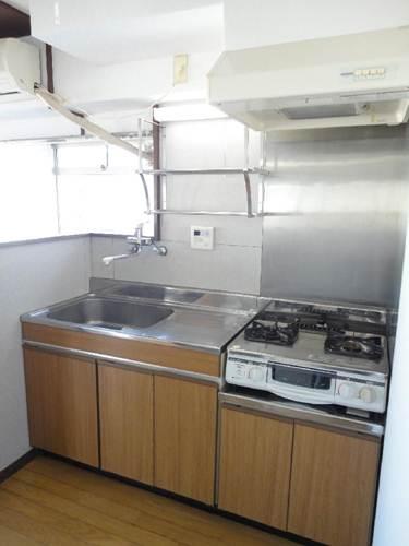 Kitchen. Kitchen (2 lot gas stoves)