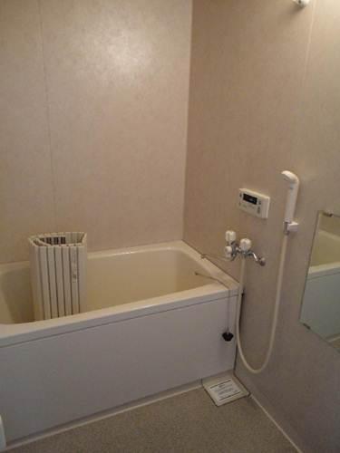 Bathroom. With bathroom Reheating function