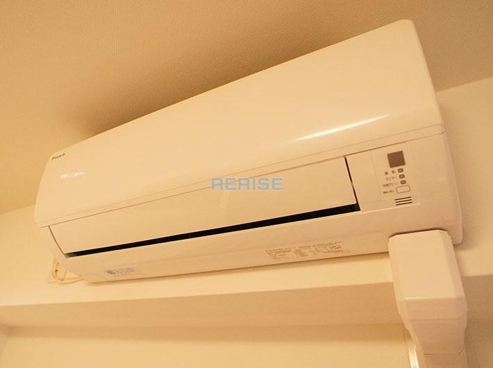 Cooling and heating ・ Air conditioning. ~ We propose your lifestyle ~  ◆ Air conditioning installed base in the living room ◆ Guests can indulge in the Asakusa ◆ Management system is a good apartment ◆ For more information Please contact us.