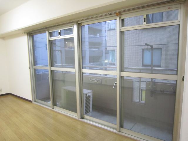 Other. It bright with four sash also window. 
