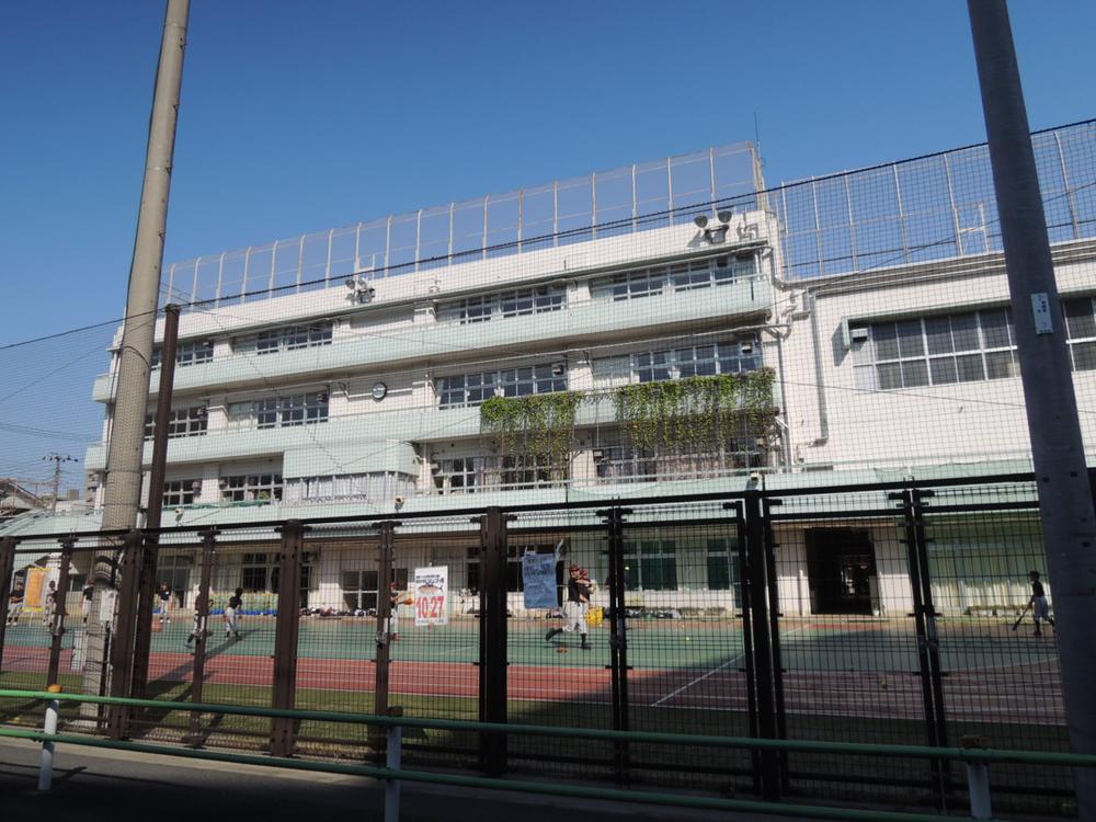 Primary school. Kuramae 600m up to elementary school