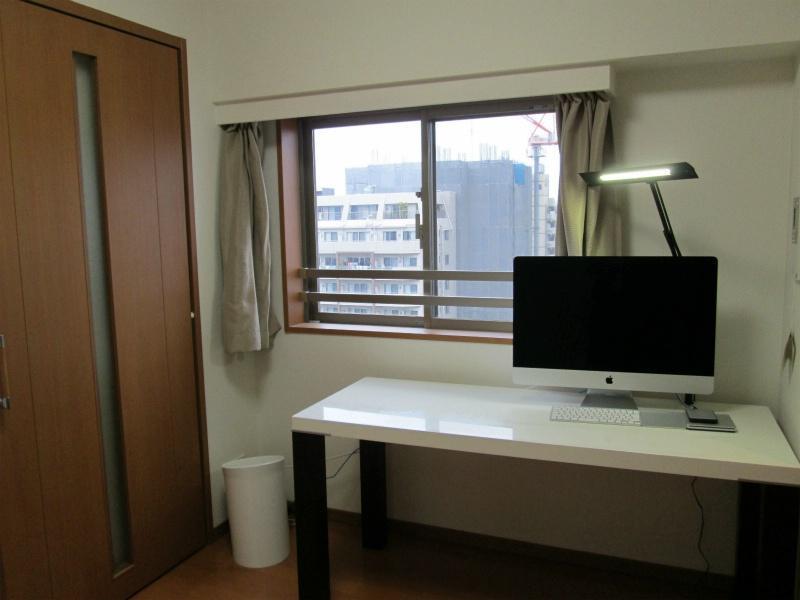 Non-living room. In addition to the convenience of a plurality of stations can be used, Close to super 24-hour, It is safe even if slow return.