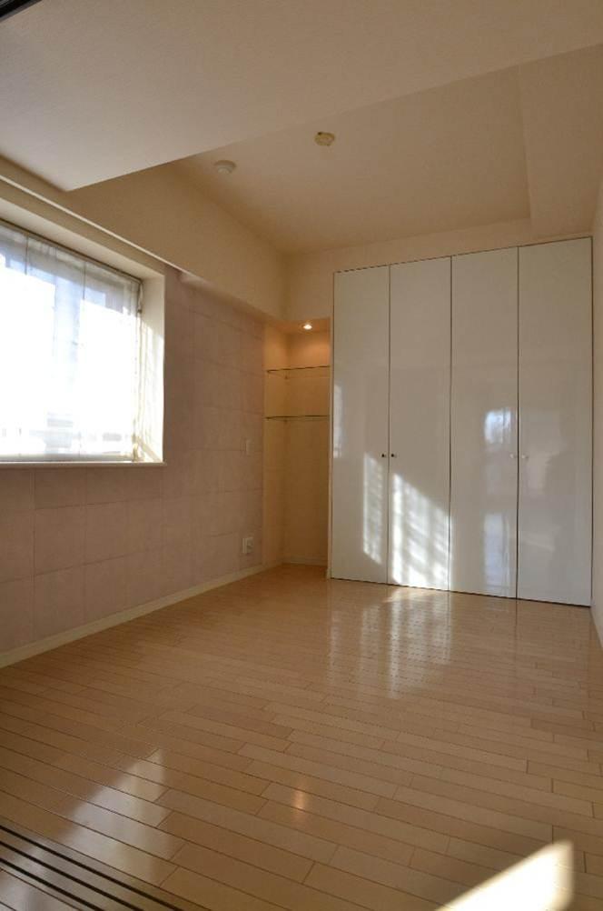 Non-living room. Western-style 5.3 tatami