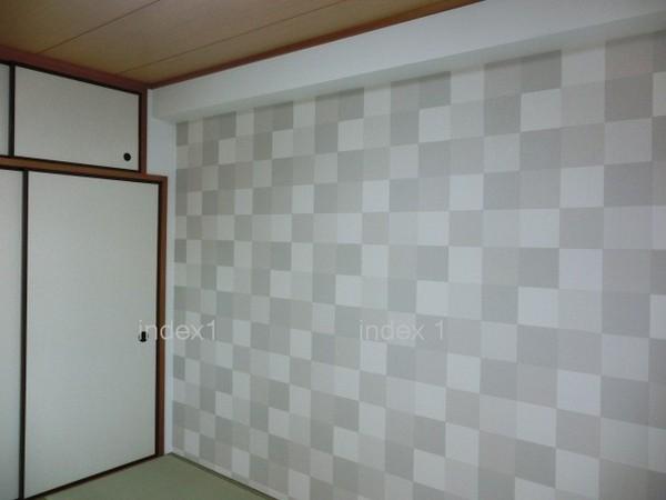 Non-living room. Stylish Good cross point!