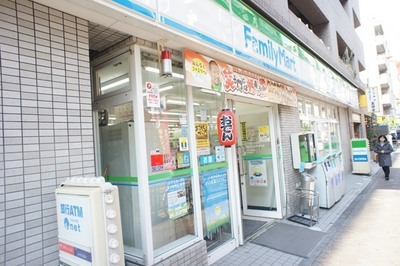 Convenience store. FamilyMart Negishi nightingale dori until (convenience store) 74m