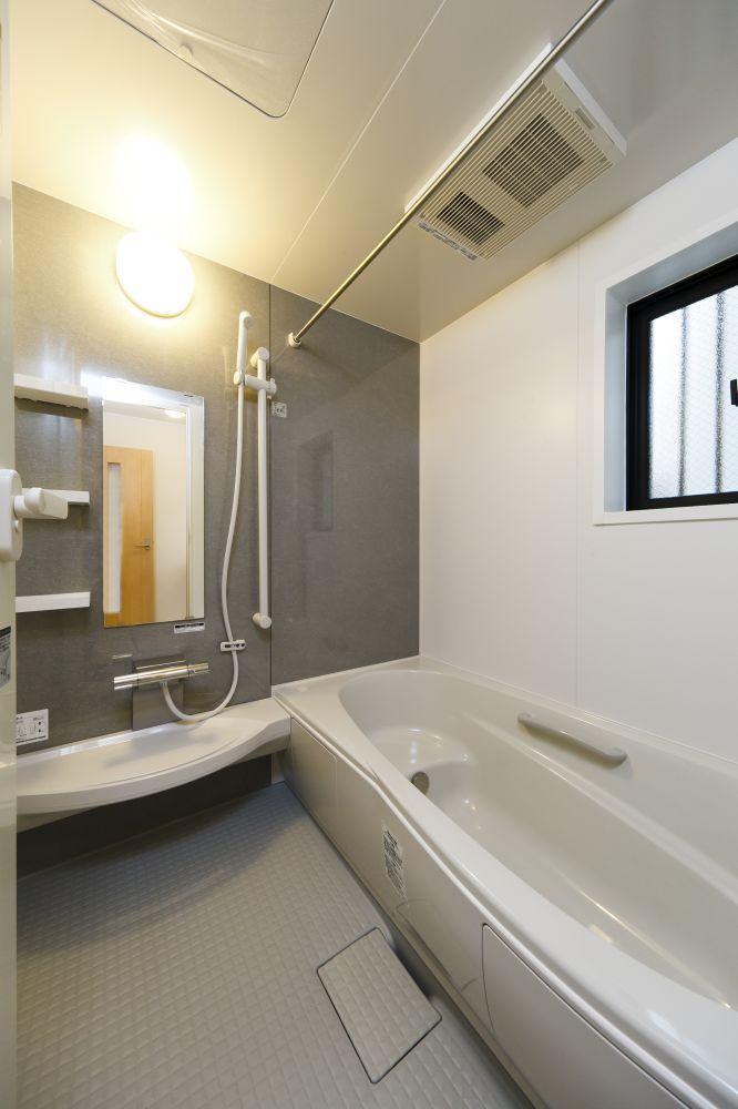 Same specifications photo (bathroom). Same specifications