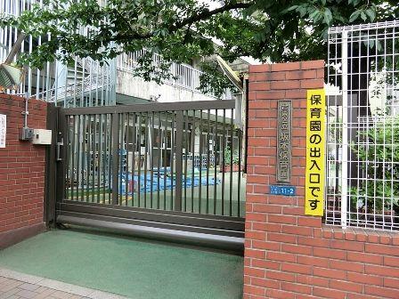 Streets around. Enhancement of the surrounding environment